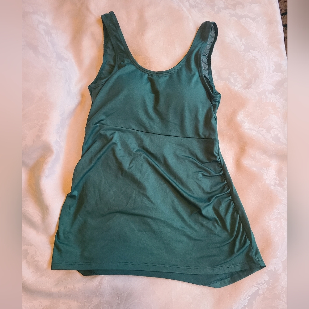 TS Active Topsport Activewear- tank top with built-in bra size small